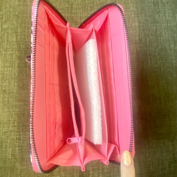 Simply Southern Pink& Coral Shell Wristlet Wallet. 12 Card Slots.Coin/Cash/Check - Picture 4 of 4